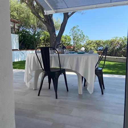 La Casa Sull'acqua Vakantiehuis Olbia